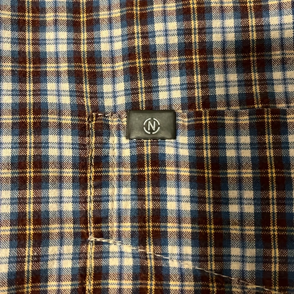 Nautica sz XXL SS shirt (pic with dime to show 3 bleach spots at shirt tail)